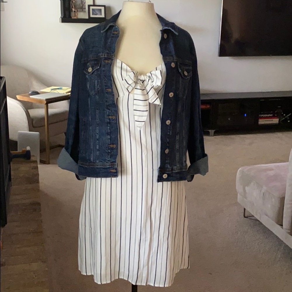 Striped dress with bow